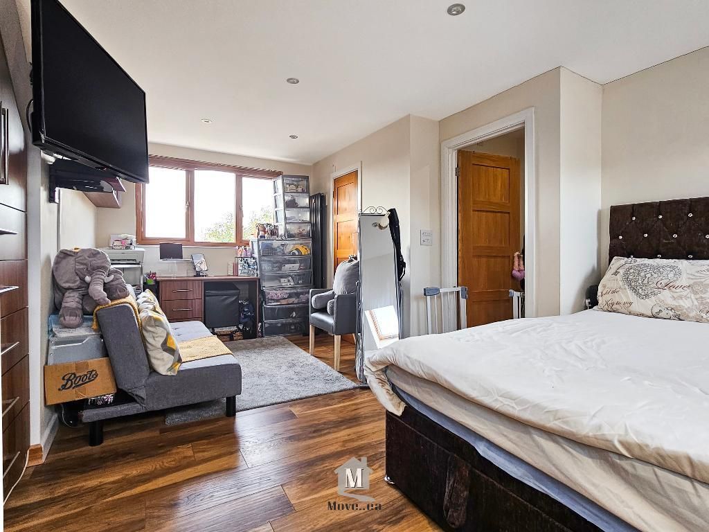 Additional image 7 of 4 bed end terrace house for saleRochford Gardens, Slough, Buckinghamshire SL2