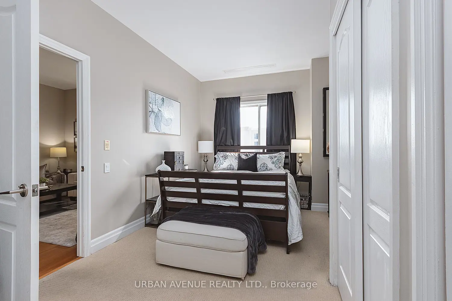 Additional image 10 of 44 Bond Street 707