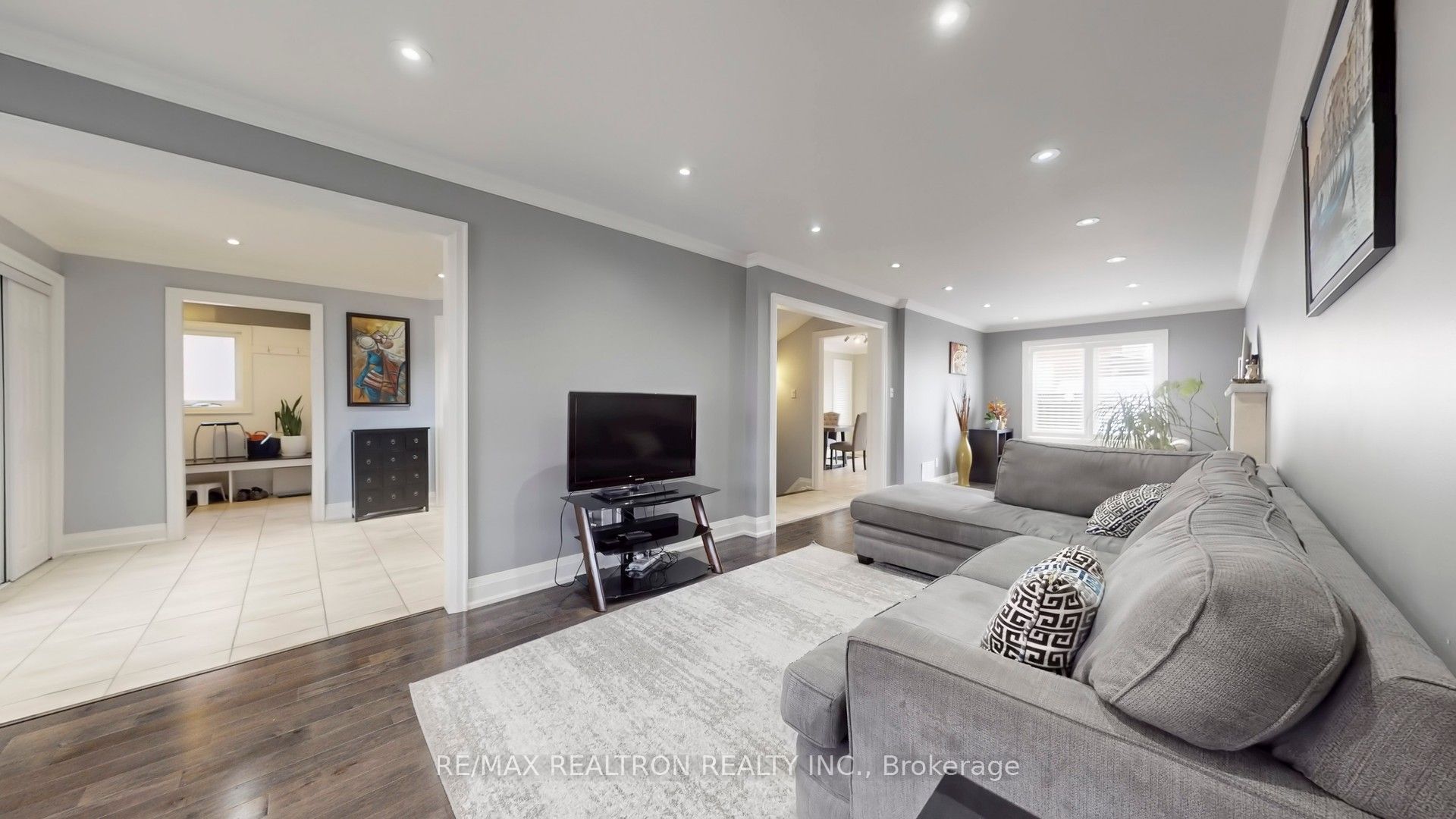Additional image 3 of 229 Kingsbridge Garden Circle, Mississauga, ON, L5R 1L4
