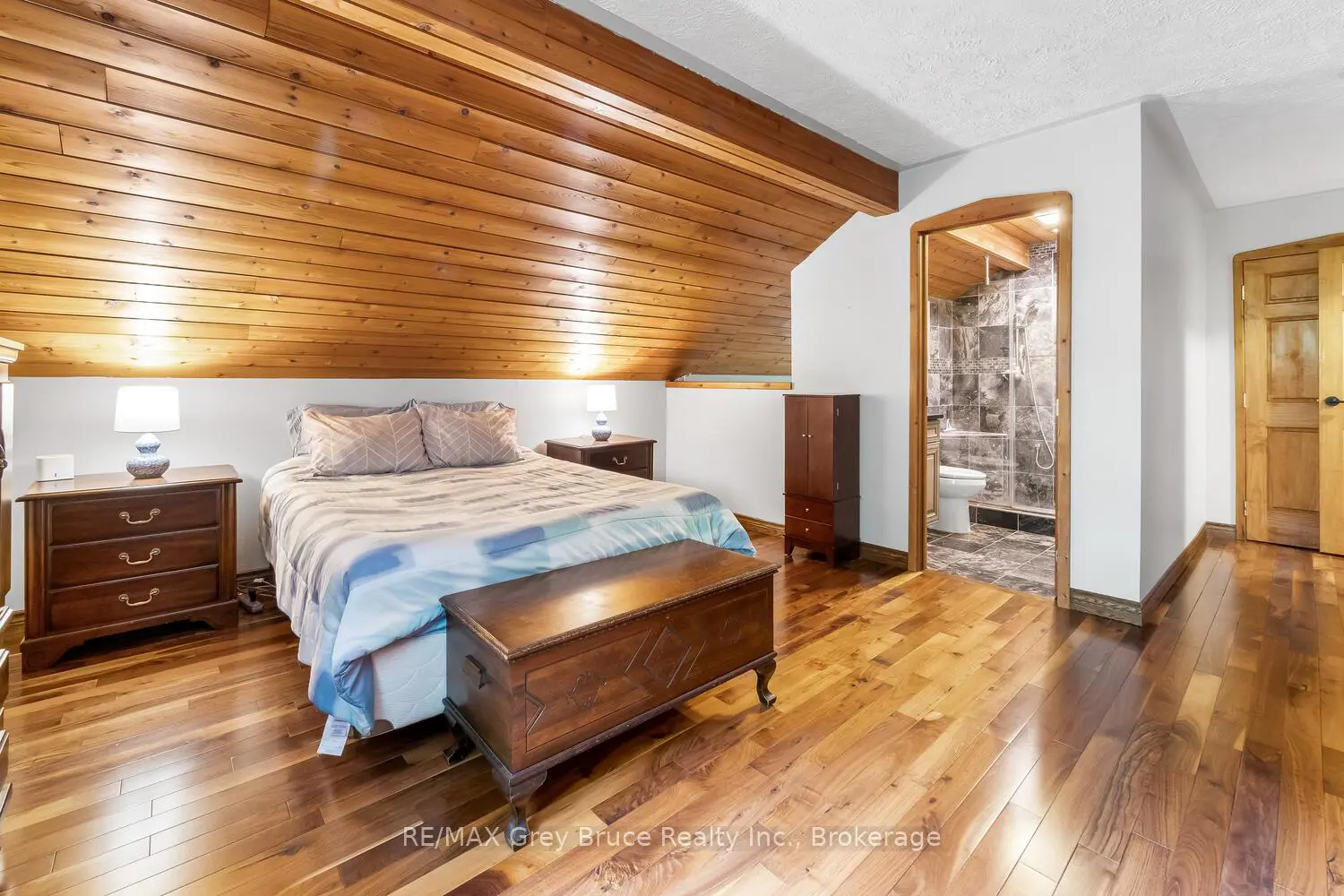 Additional image 7 of 1033 Bruce Road 9