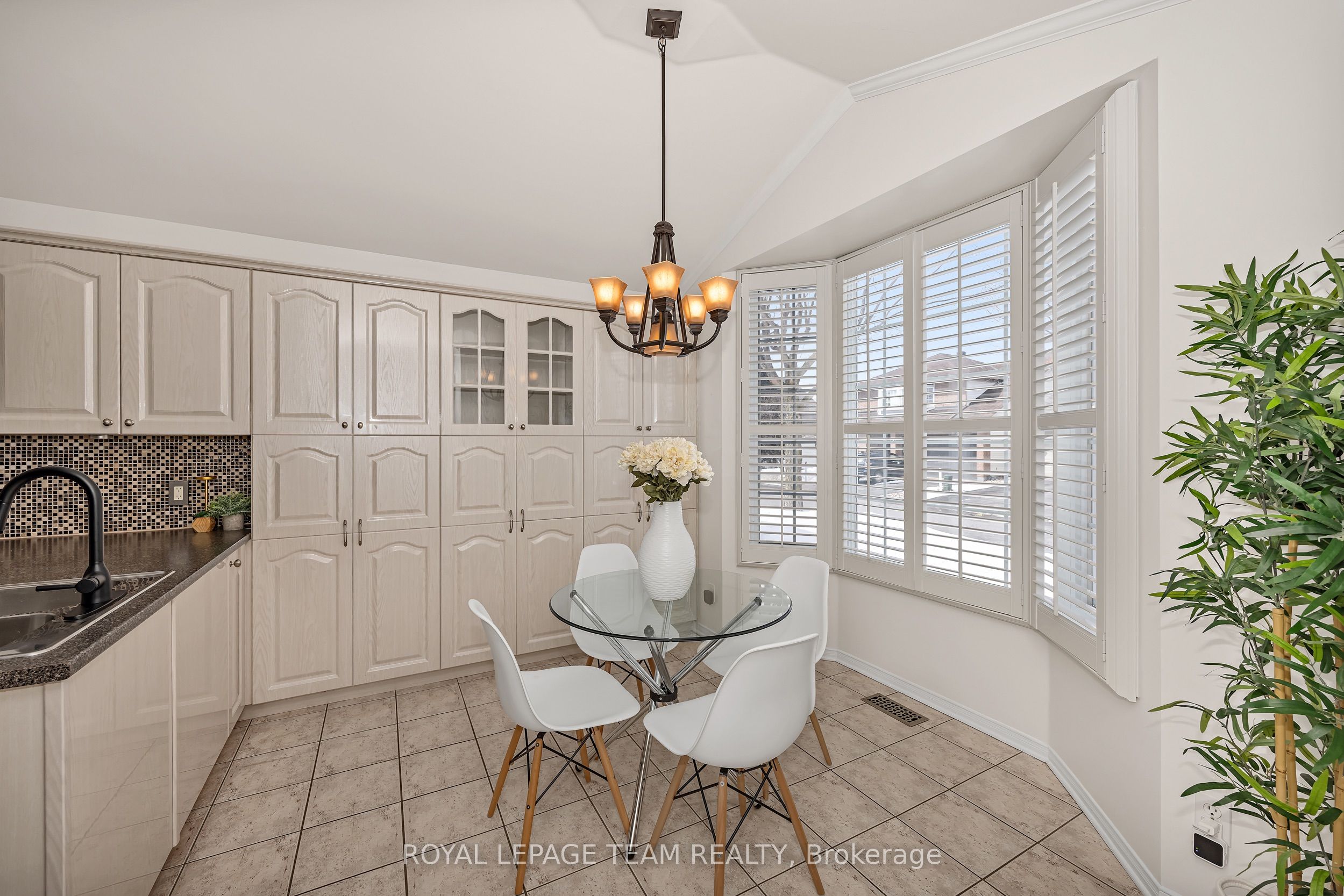 Additional image 2 of 43 Settler's Ridge Way, Ottawa, ON, K2J 4V2