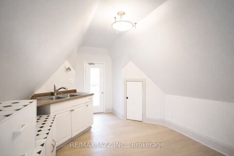 Additional image 8 of 118 Eastwood Road, Toronto, ON, M4L 2C9