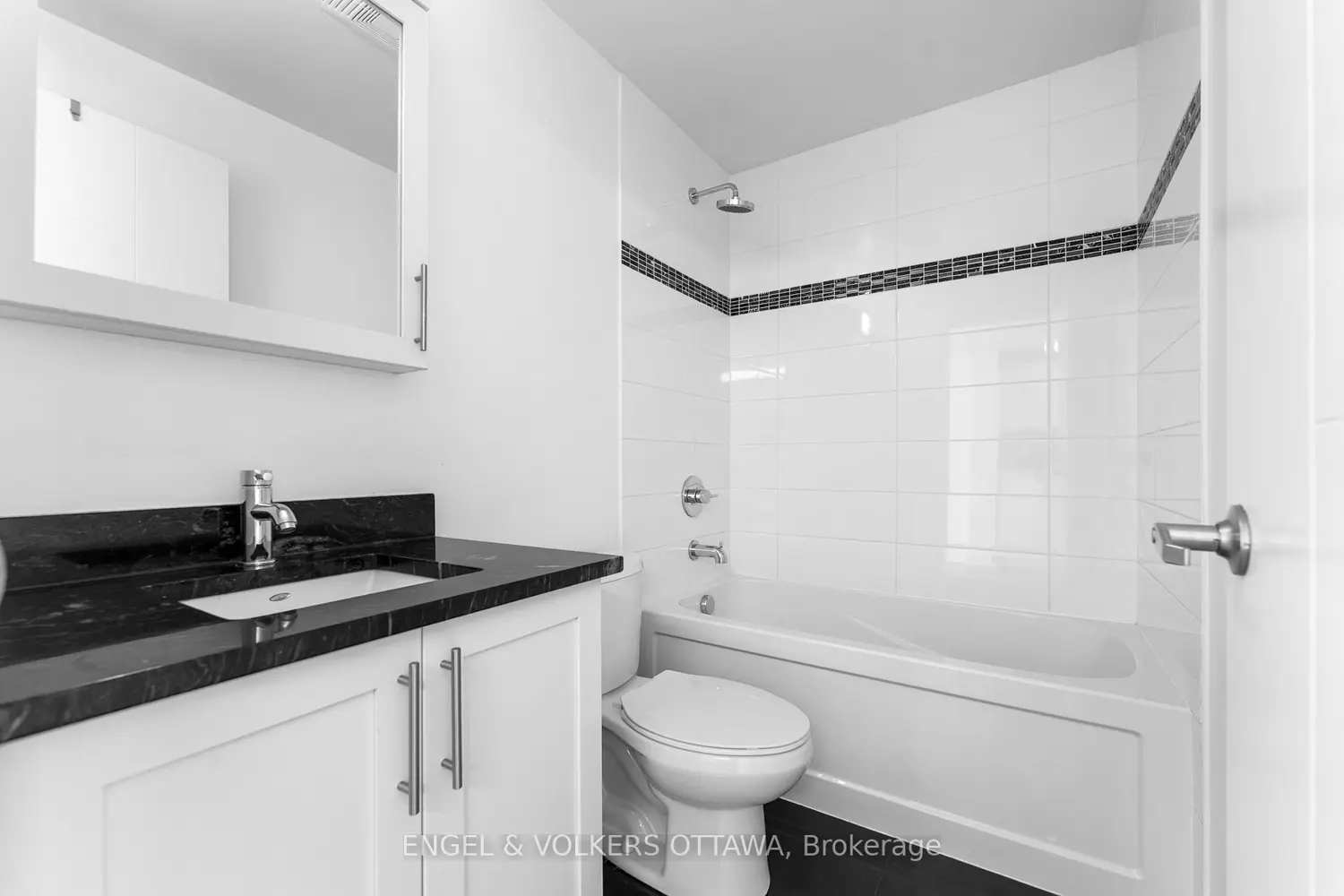 Additional image 13 of 40 Nepean Street 1104