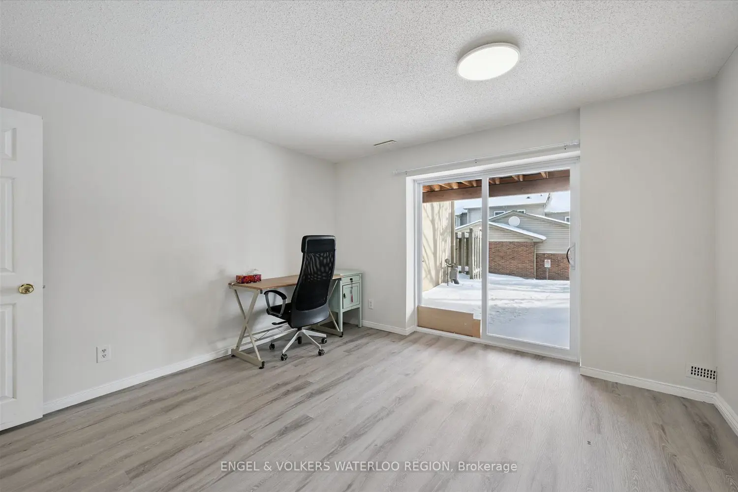 Additional image 15 of 250 Keats Way 24