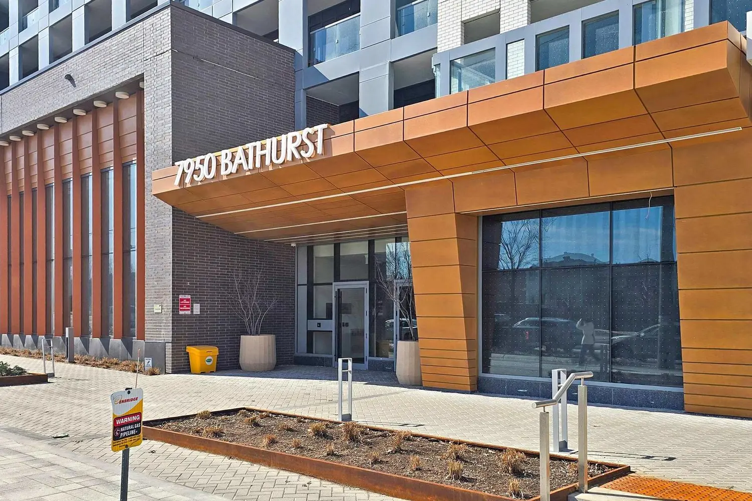 7950 Bathurst Street 1106 photo 4