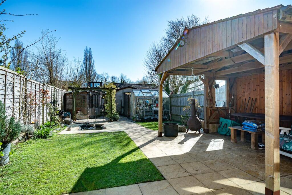 Additional image 22 of Howard Close, St. Albans