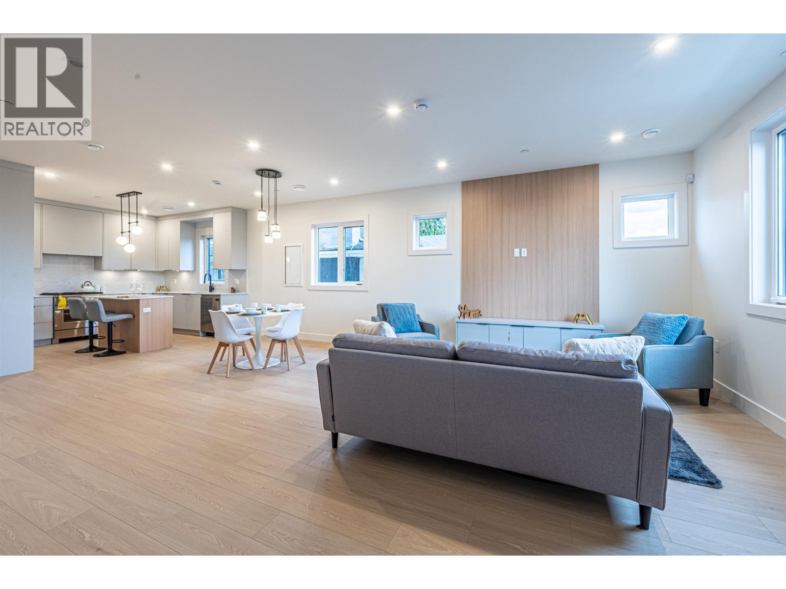 Primary image of 3 4855 VENABLES STREET