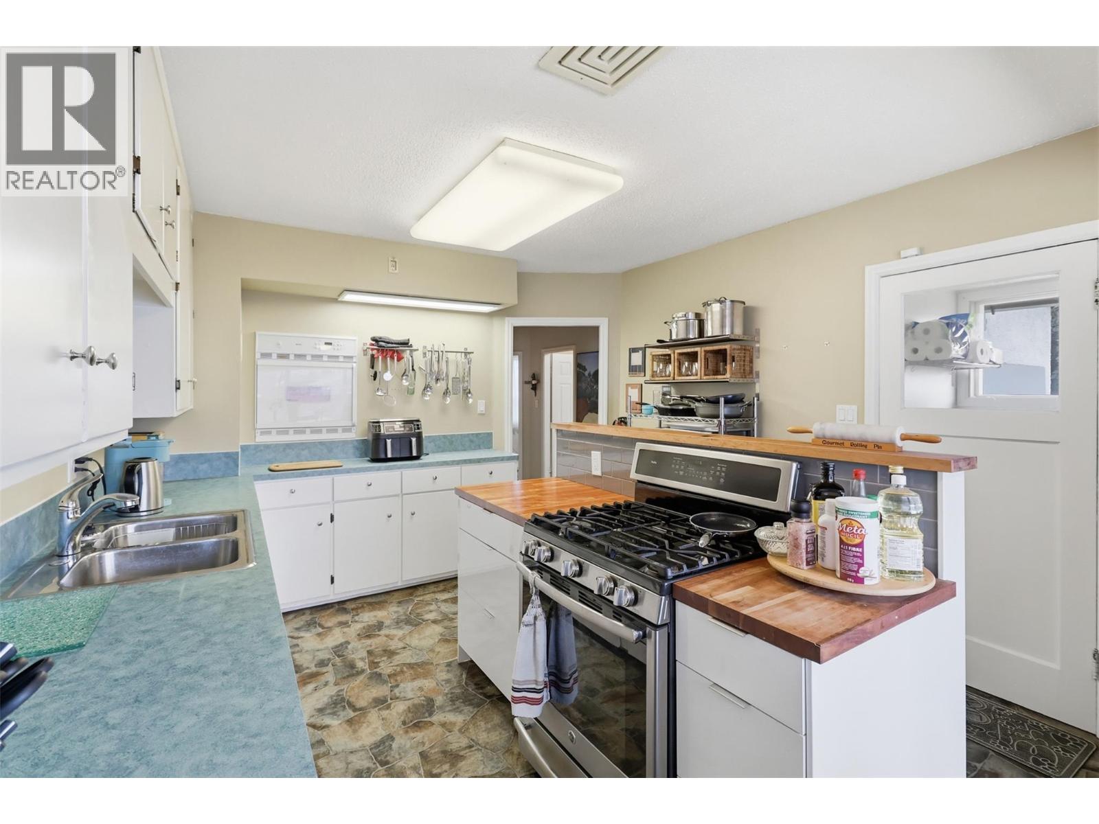 Additional image 6 of 351 Fortune Drive, Kamloops, BC, V2B2H9