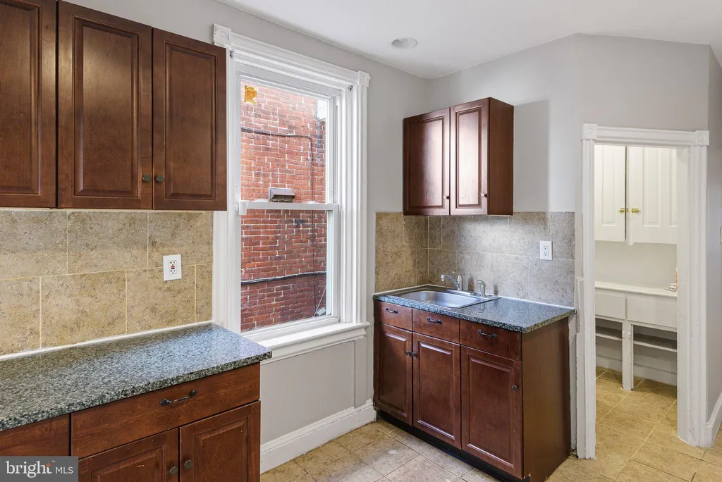 Additional image 7 of 516 E 9th Street, Wilmington, DE 19801