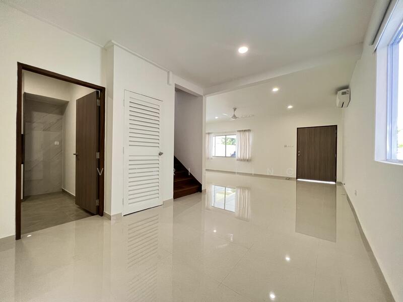 23 Serangoon Central photo 4