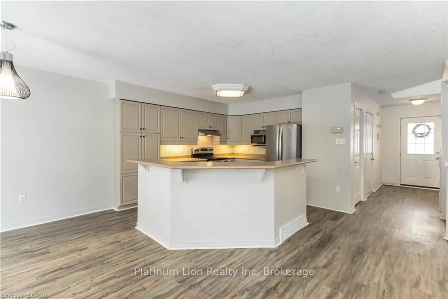 21 Axford Parkway photo 4