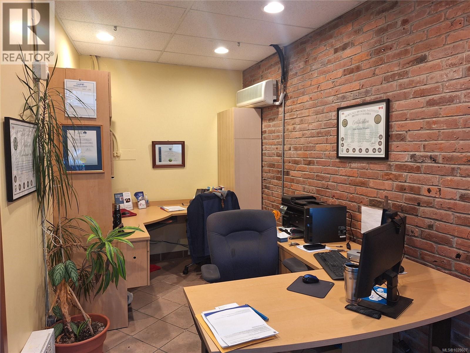 Additional image 2 of 102-17 Church Street, Nanaimo, BC, V9R5H5