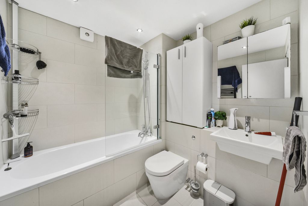 Additional image 6 of Studio for saleKensington Gardens Square, Kensington W2