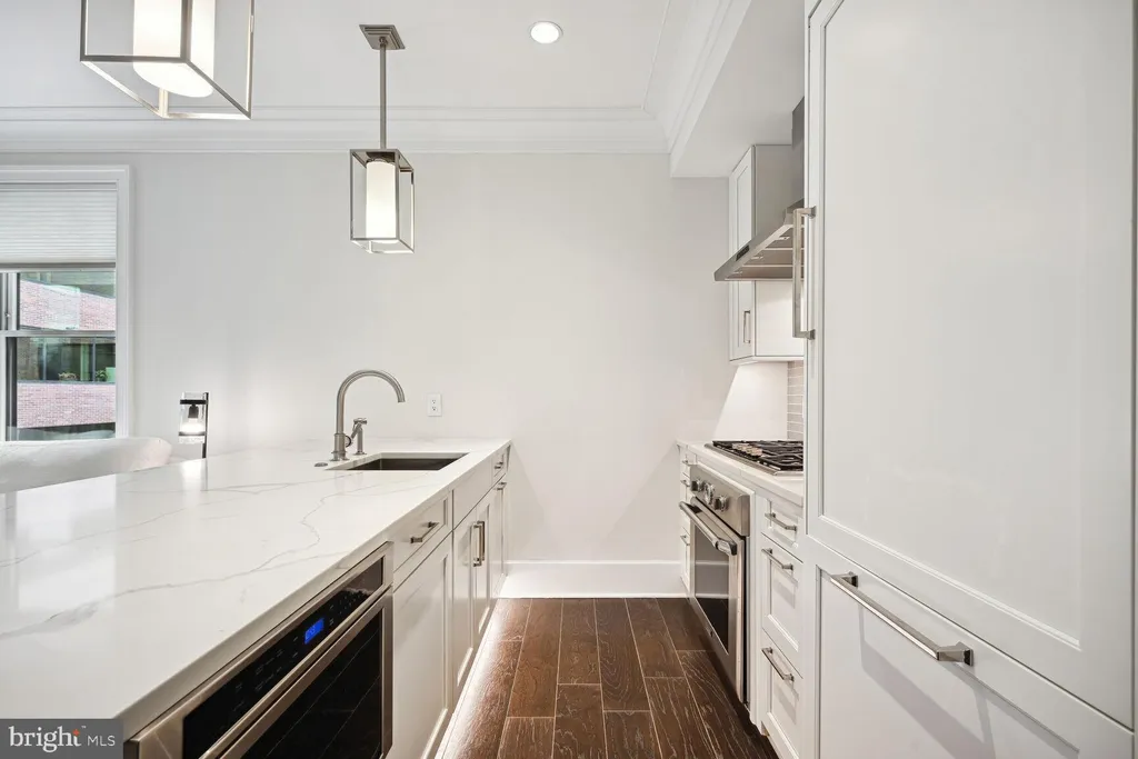 Additional image 4 of 1108 16th Street NW Unit 604, Washington, DC 20036