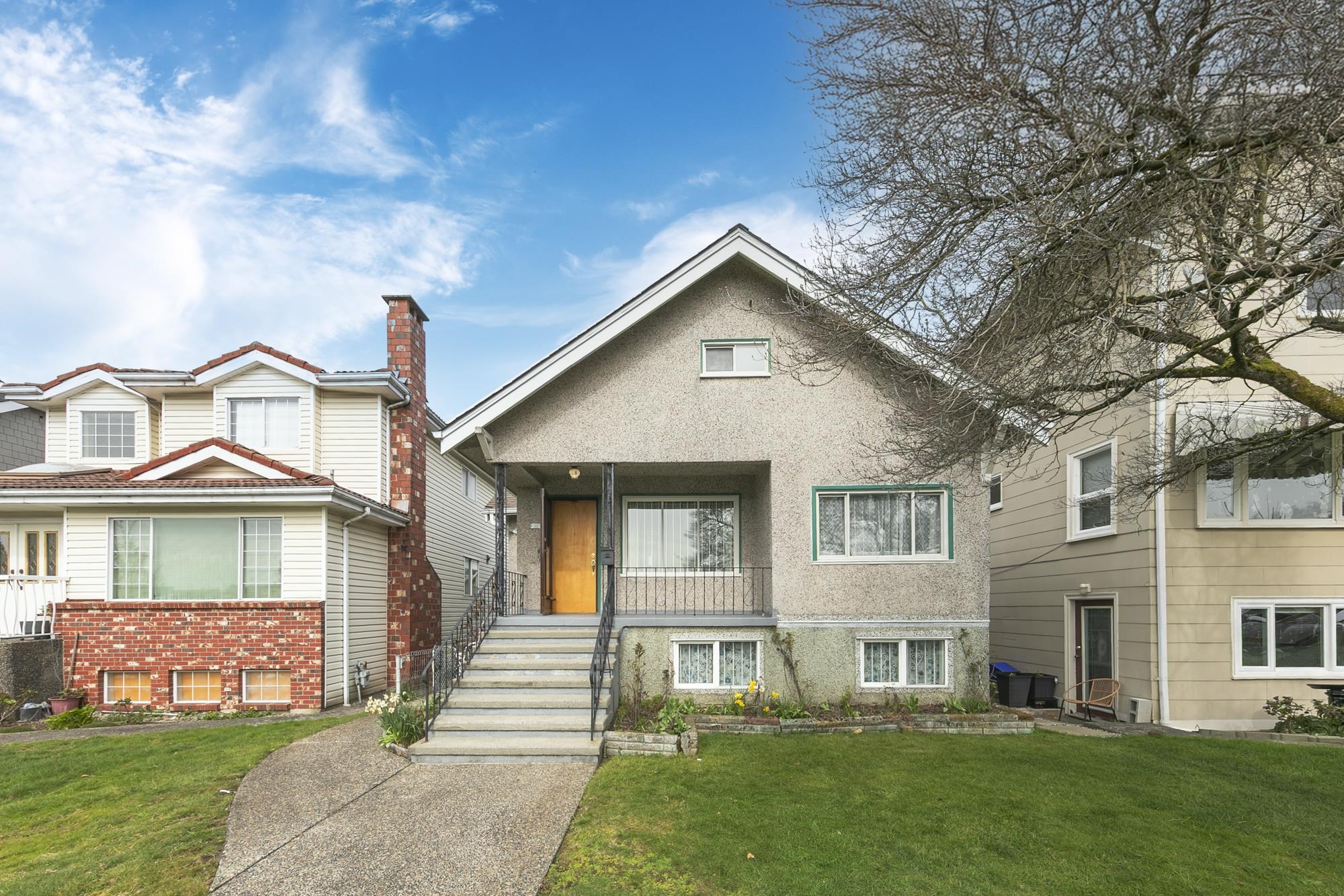 Additional image 2 of 3521 Triumph Street, Vancouver, BC, V5K 1V2