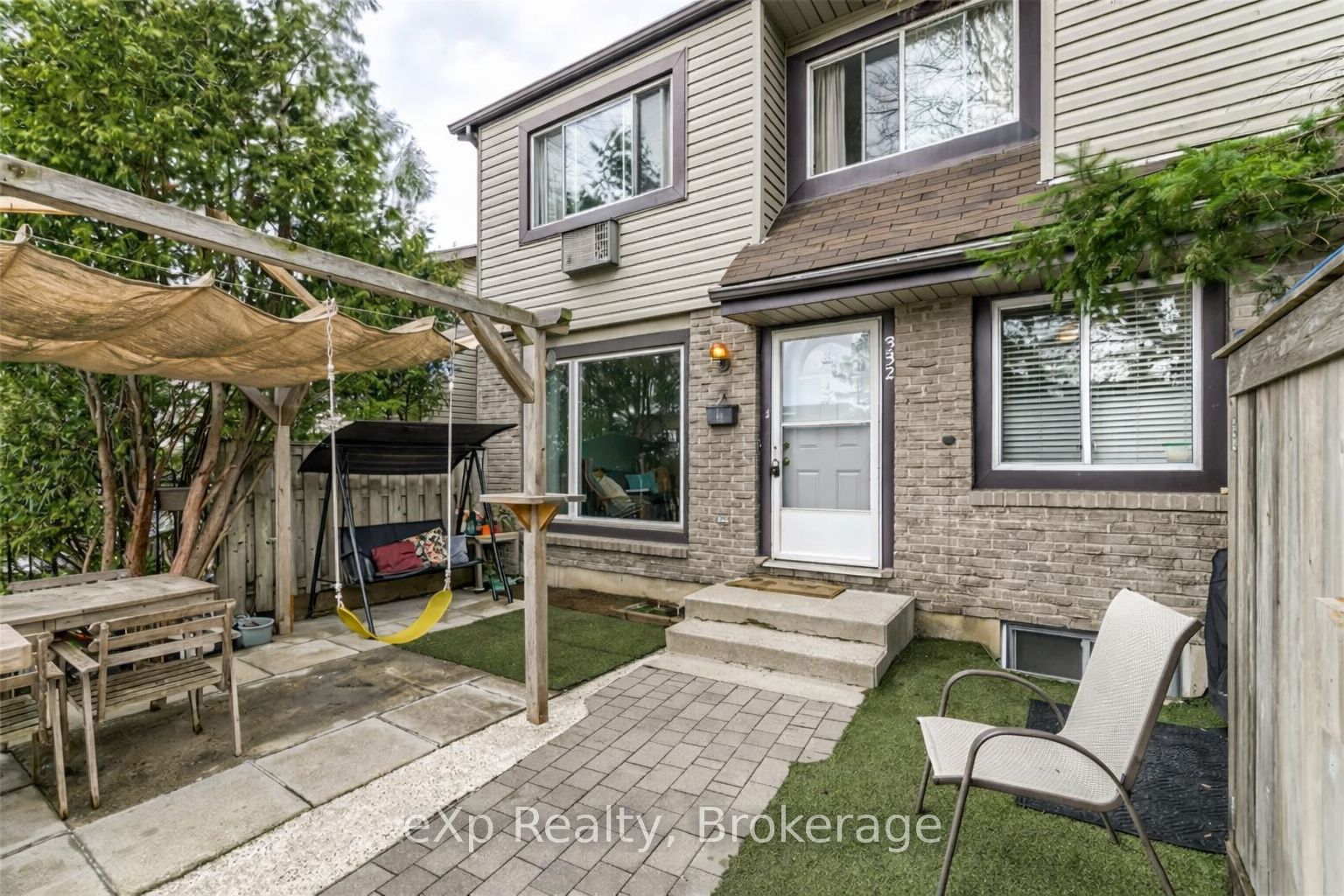 Primary image of 332 Scottsdale Drive, Guelph, ON, N1G 2Z8
