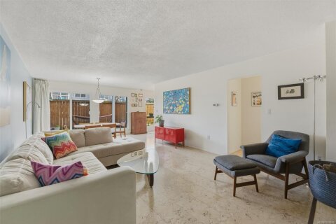 Additional image 8 of 104-1166 Rockland Avenue, Victoria, BC, V8V 3H7