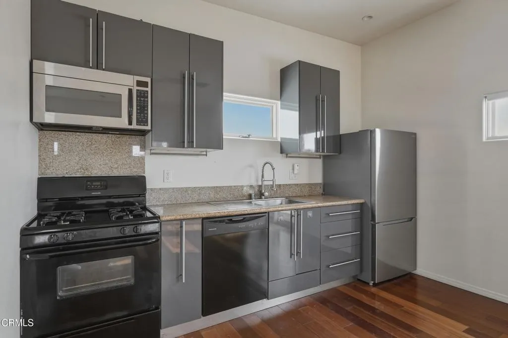 Additional image 55 of 137 Arena Street, El Segundo, CA 90245