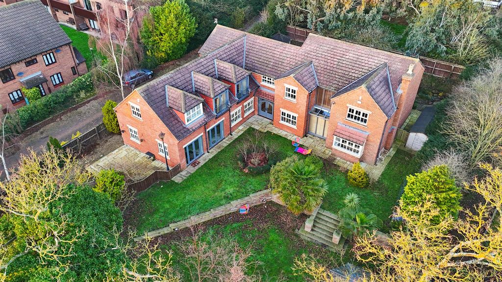 Additional image 2 of 6 bed detached house for salePark Drive, Hartlepool TS26