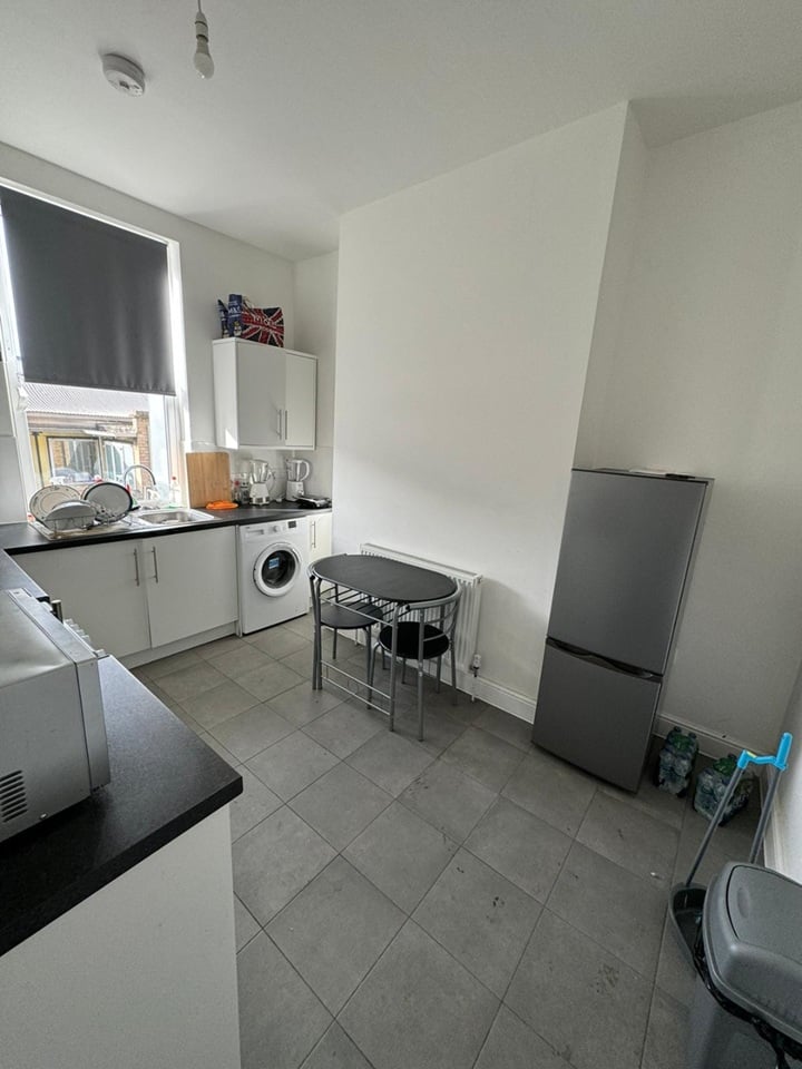 Additional image 6 of 2 Bed Flat, Walworth Road, SE17, N1 7GU