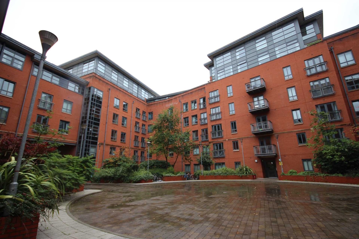 2 Bed Flat, Lake House, M15, N1 7GU