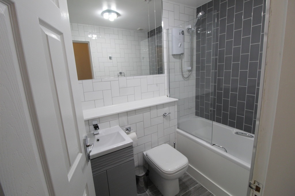 Additional image 11 of 1 Bed Flat, Ingram Street, G1, N1 7GU