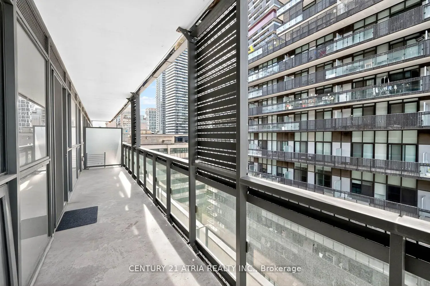 Additional image 14 of 39 Roehampton Avenue 707