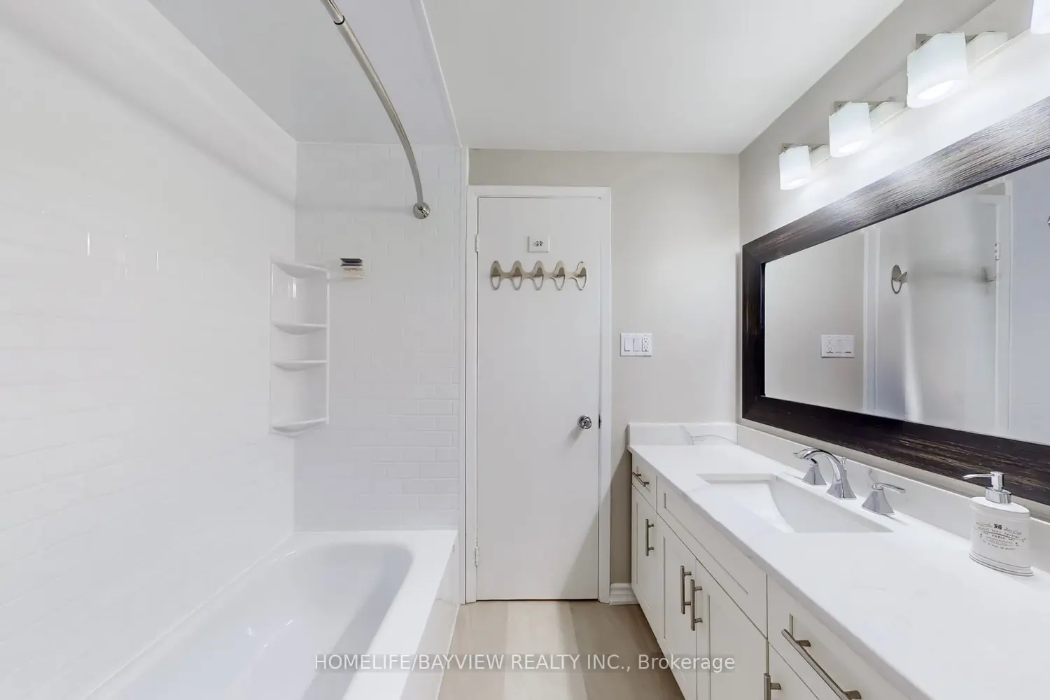 Additional image 8 of 241 Simon Street