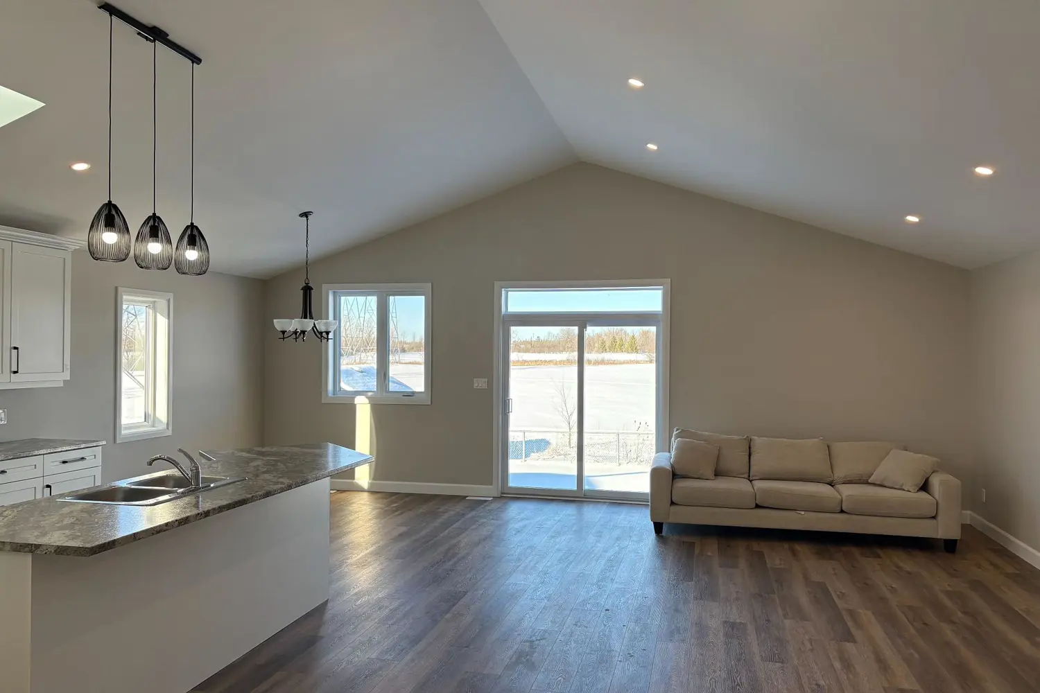 812 Windermere Drive photo 4