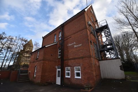 Pendlebury Road, Swinton, Manchester M27, Studio to rent