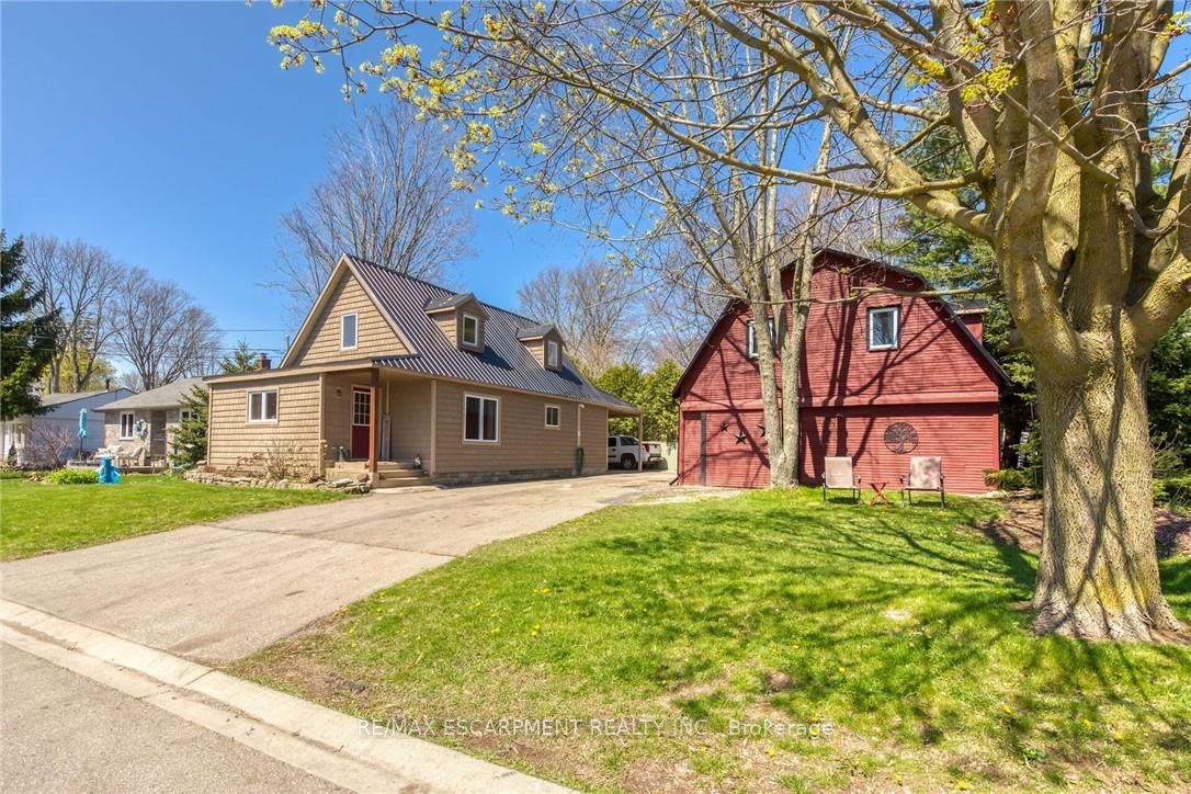 Primary image of 109 Mcnab Street E, Norfolk, ON, N0A 1N0