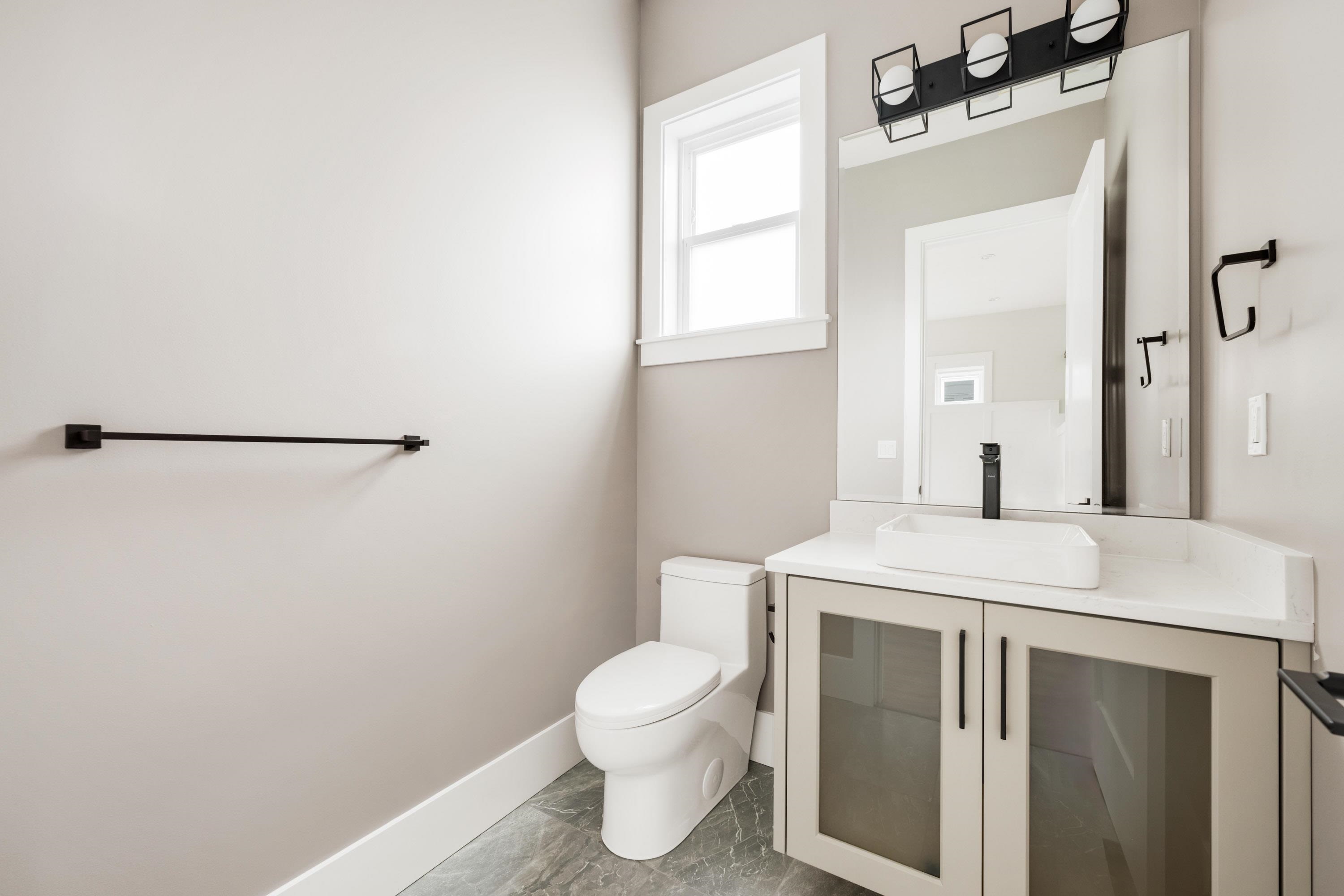 Additional image 6 of 16742 20a Avenue, Surrey, BC, V3Z 1J4