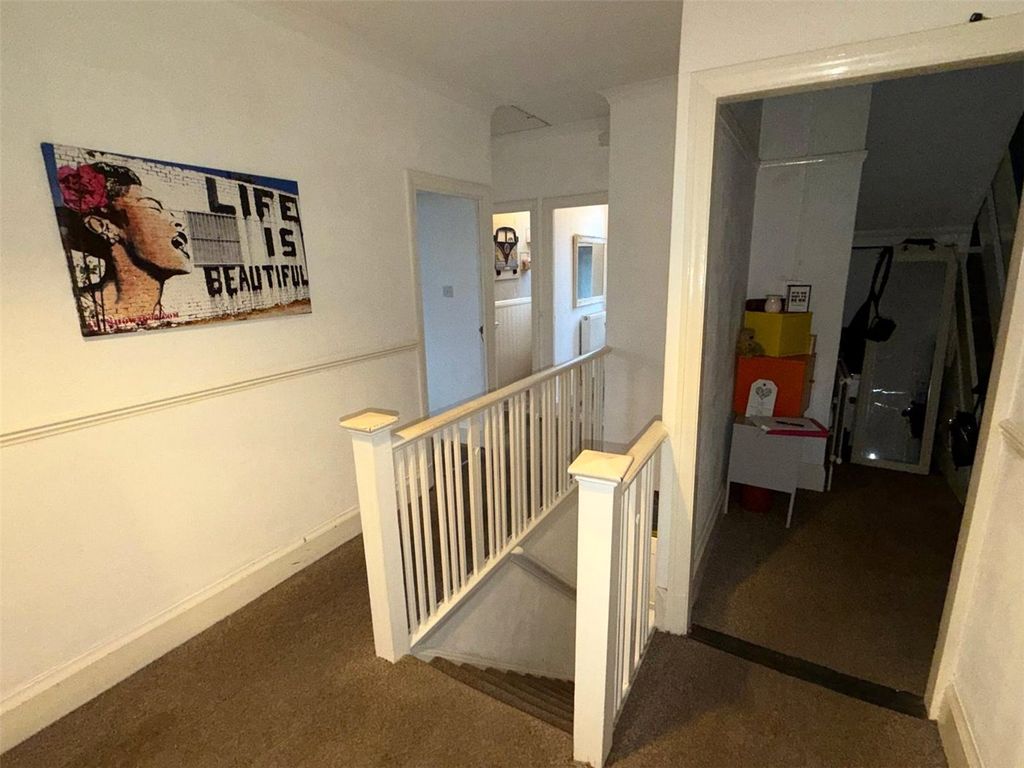 Additional image 9 of 5 bed semi-detached house for saleQueens Park Parade, Northampton, Northamptonshire NN2