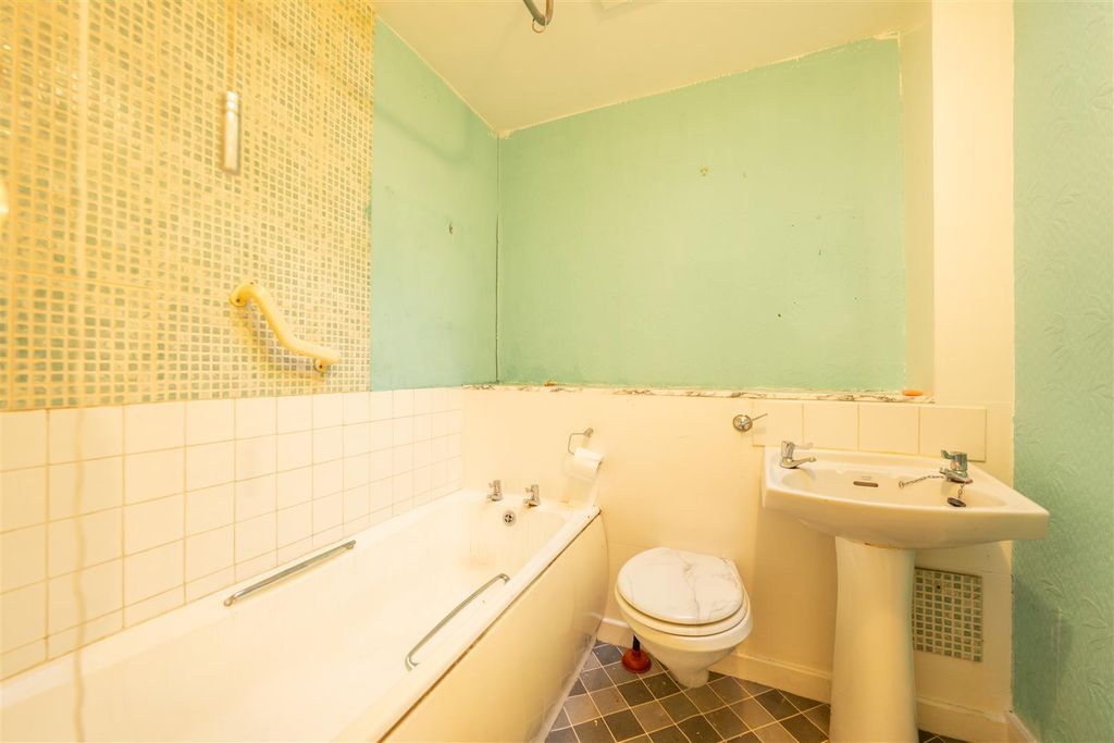 Additional image 11 of 1 bed property for saleMain Street, Perth PH2