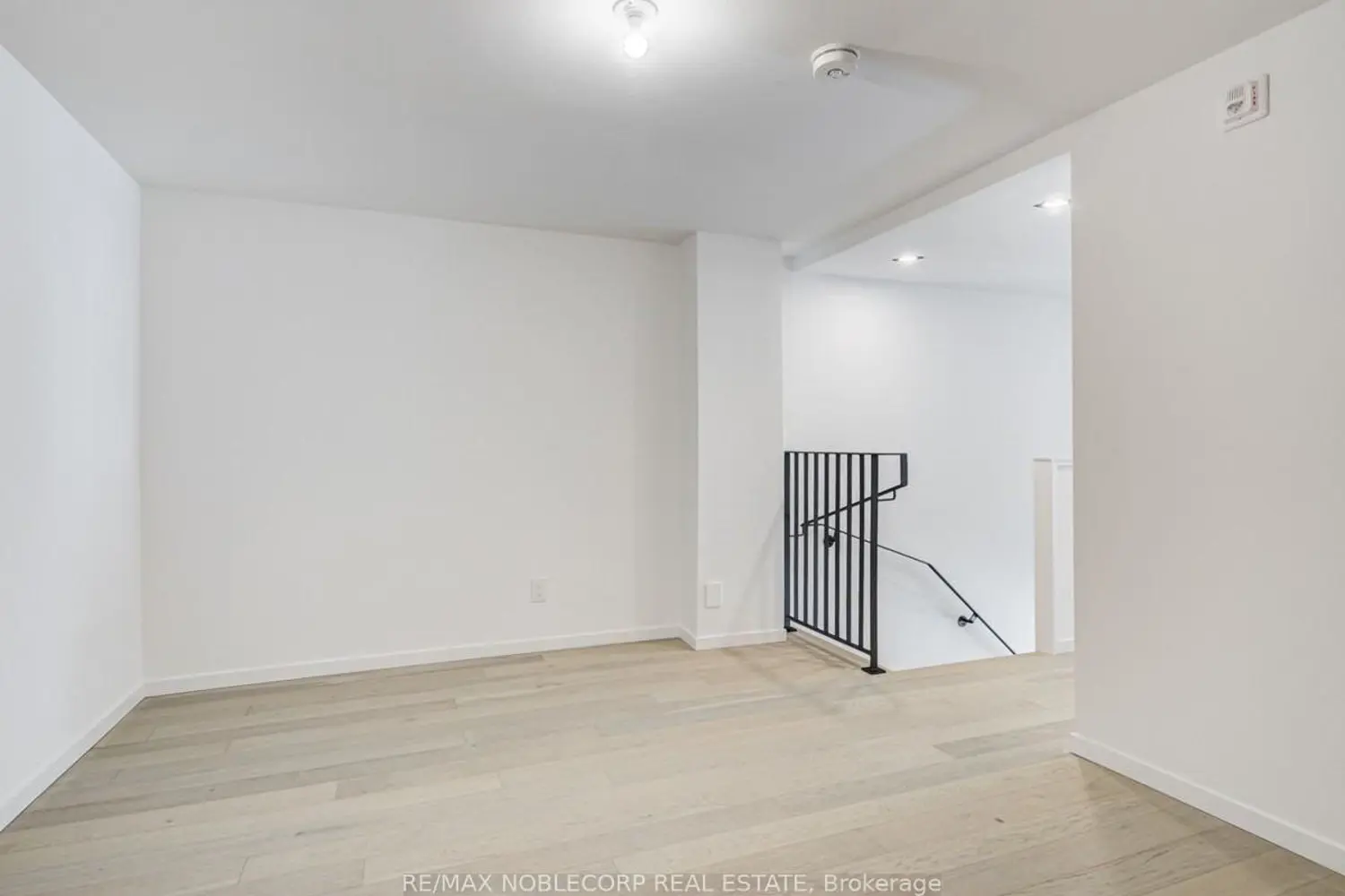 Additional image 14 of 45 Dovercourt Road 102