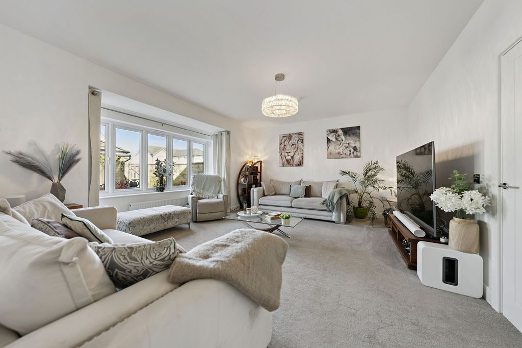 Additional image 2 of 6 bed property for saleKyle Wynd, Newton Mearns G77