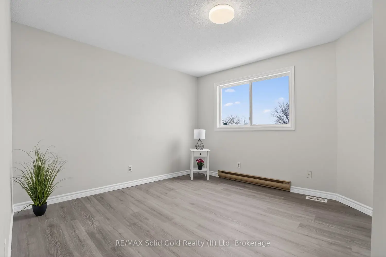 Additional image 7 of 60 Elmsdale Drive 66