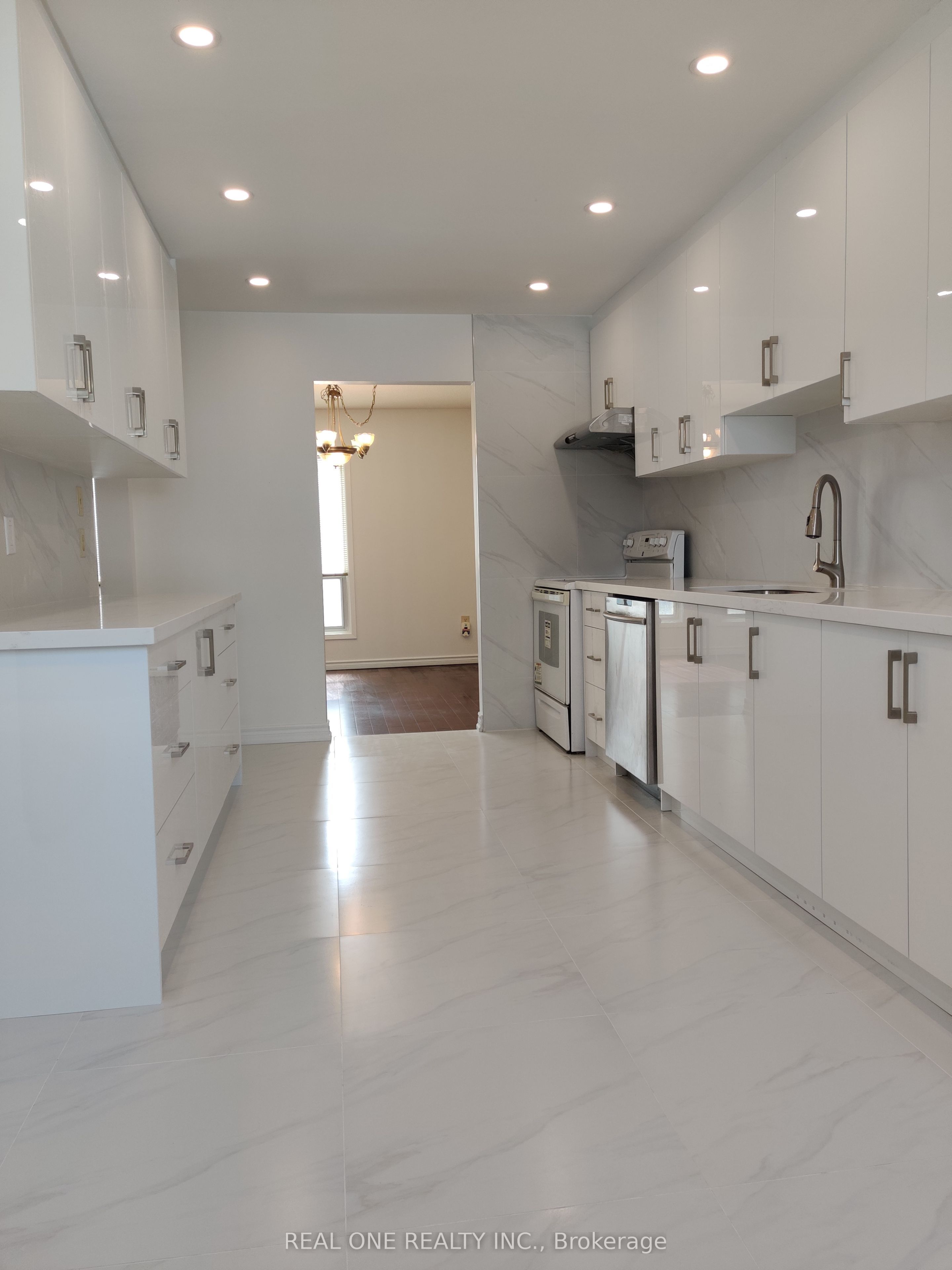 Additional image 4 of 50-646 Village Parkway, Markham, ON, L3R 2S7
