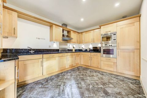 Beckford Close, Kensington, London W14