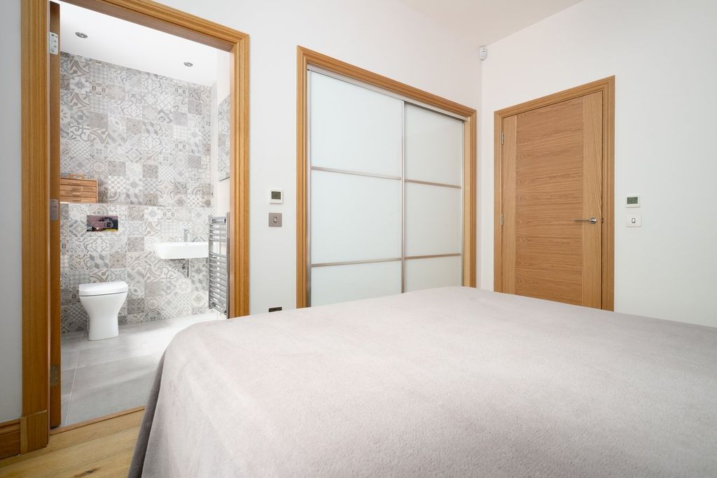 Additional image 25 of 3 bed flat for saleQuintinshill Drive, Larbert FK5