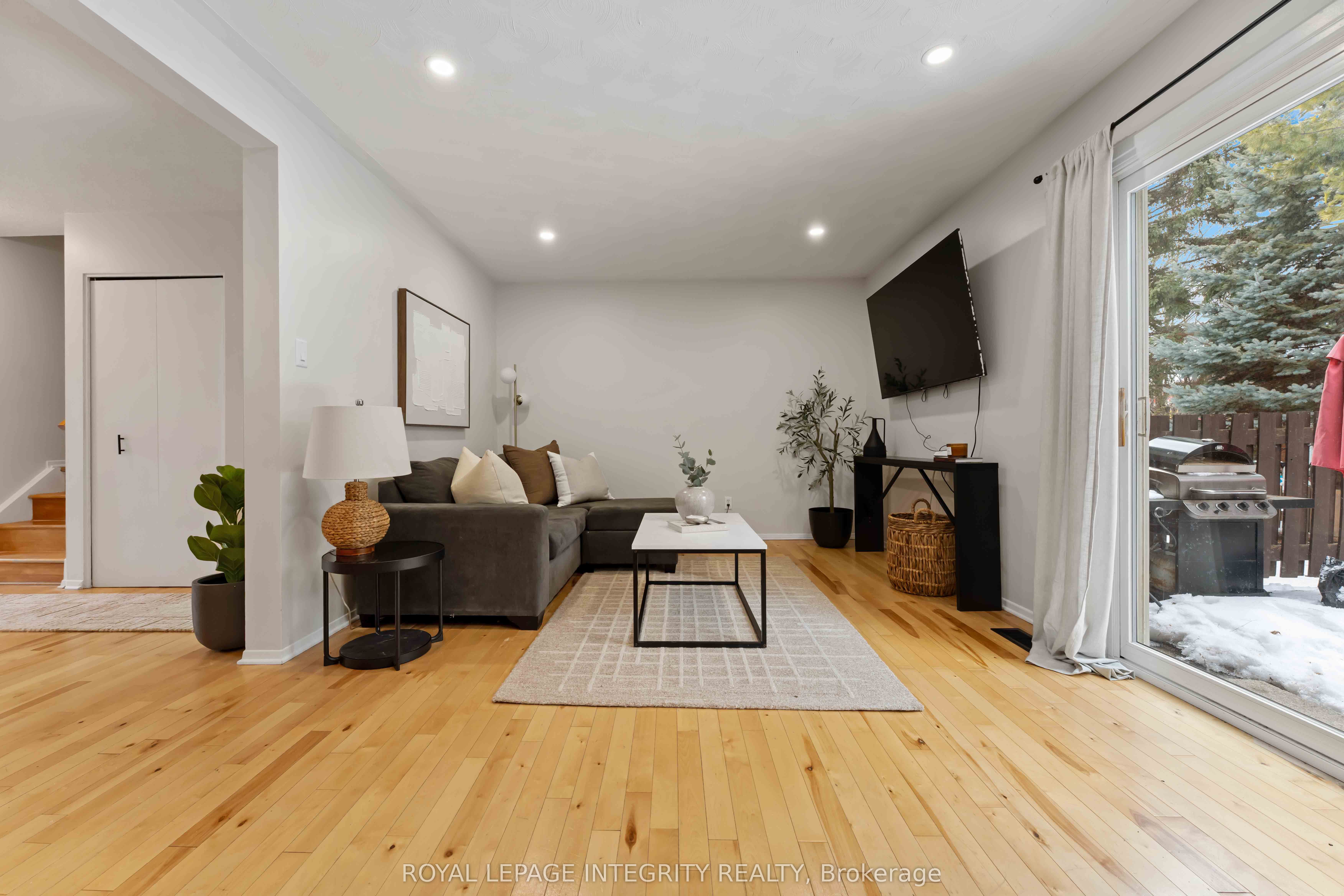 Additional image 2 of 19-1585 Heron Road, Ottawa, ON, K1V 9V1
