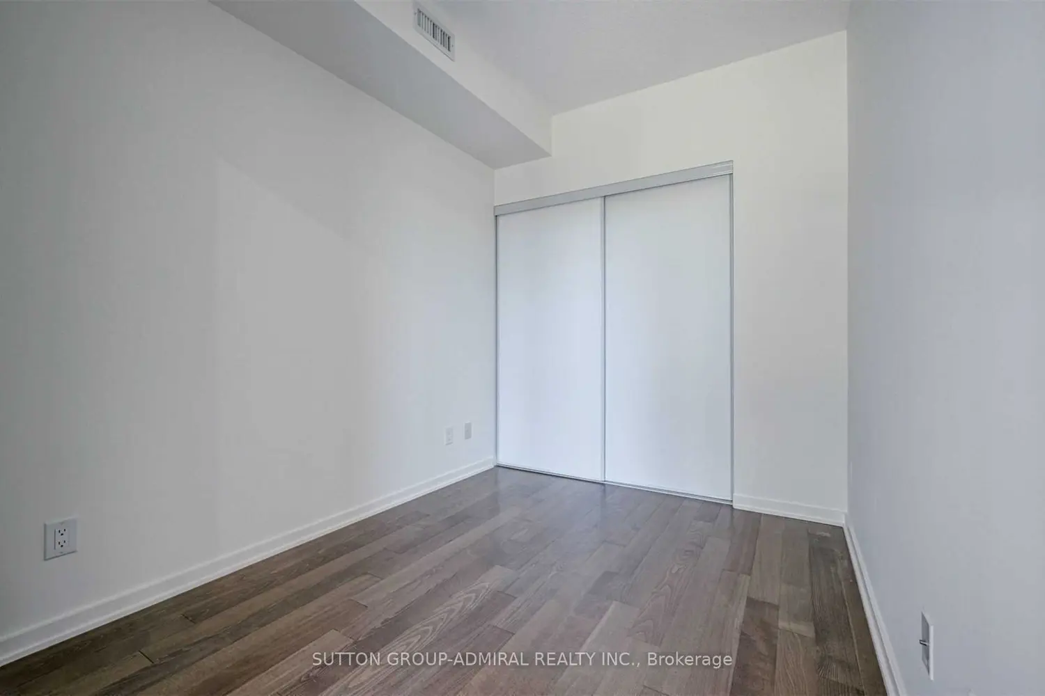 Additional image 8 of 105 The Queensway Avenue 413