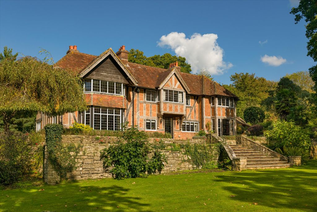 5 bed detached house for saleDock Lane, Beaulieu, Brockenhurst, Hampshire SO42 photo 4