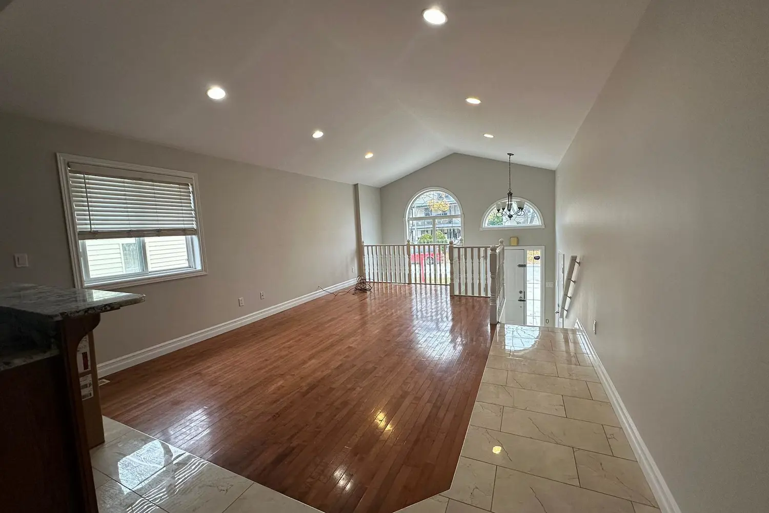 975 Albert Road photo 3