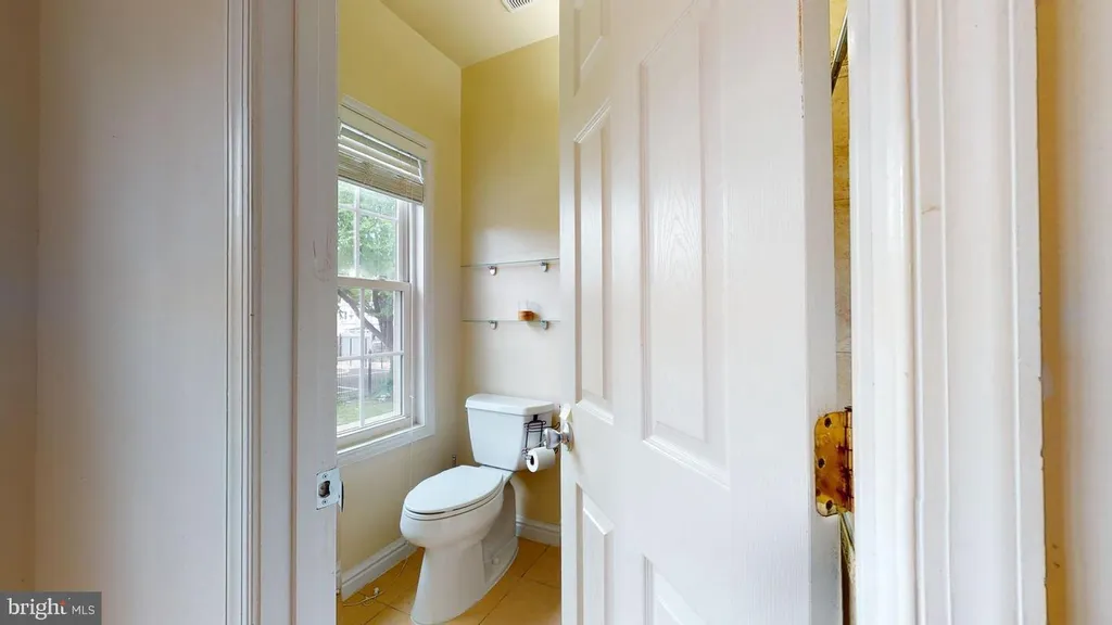 Additional image 21 of 615 16th Street NE, Washington, DC 20002