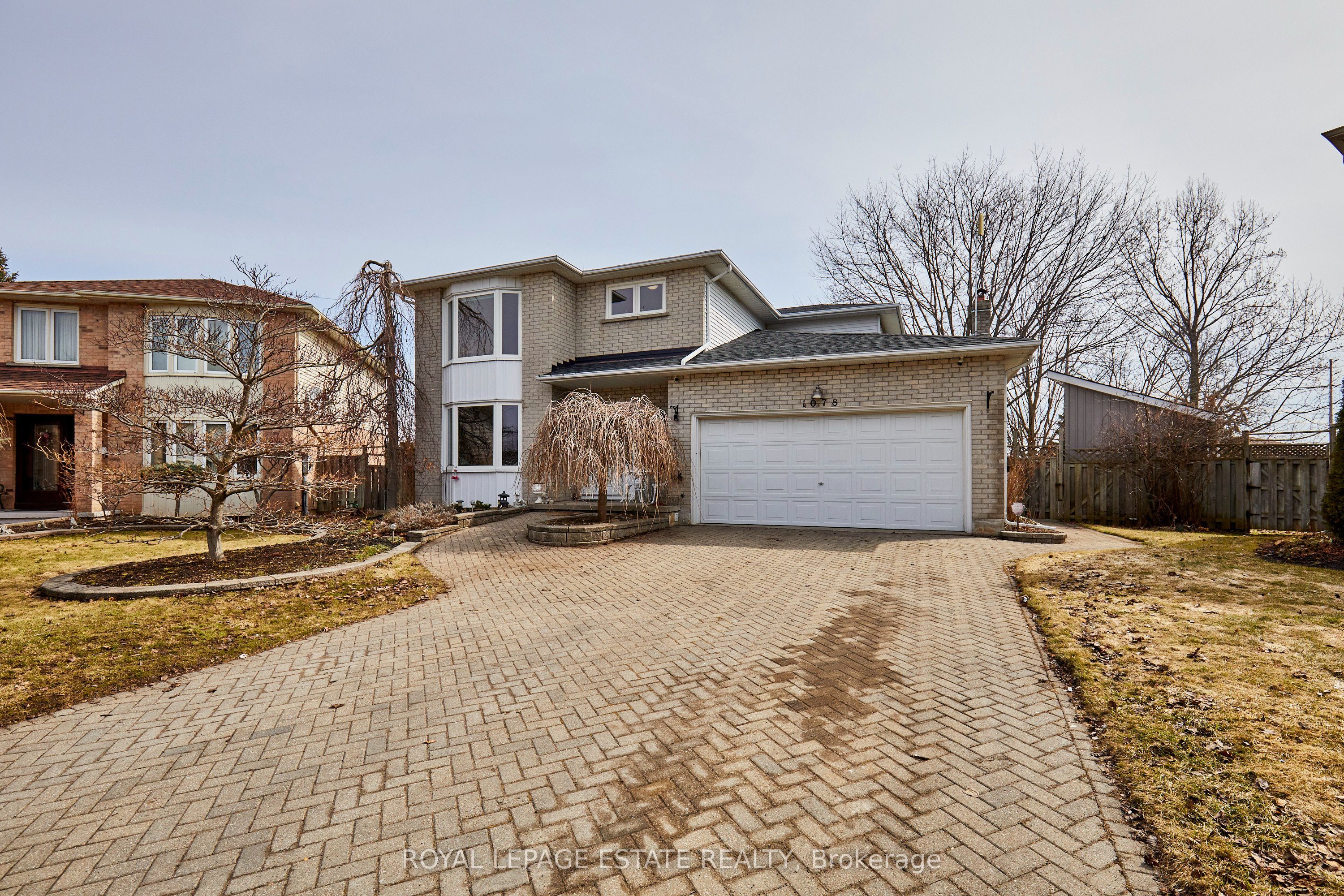 1078 Roundelay Court, Oshawa, ON, L1J 7R7