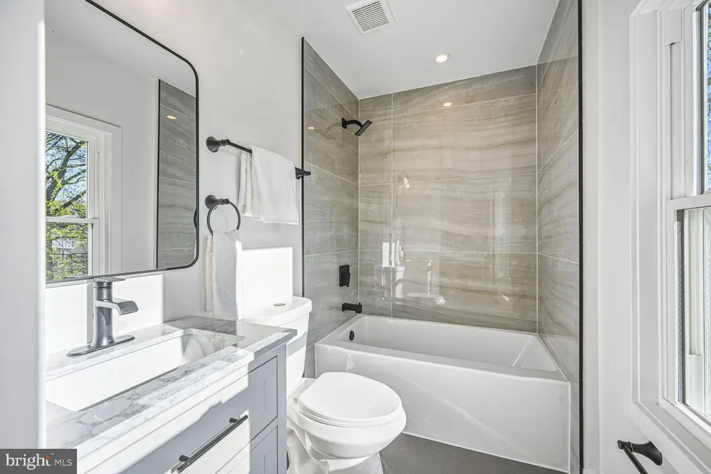 Additional image 38 of 5310 14th Street NW, Washington, DC 20011