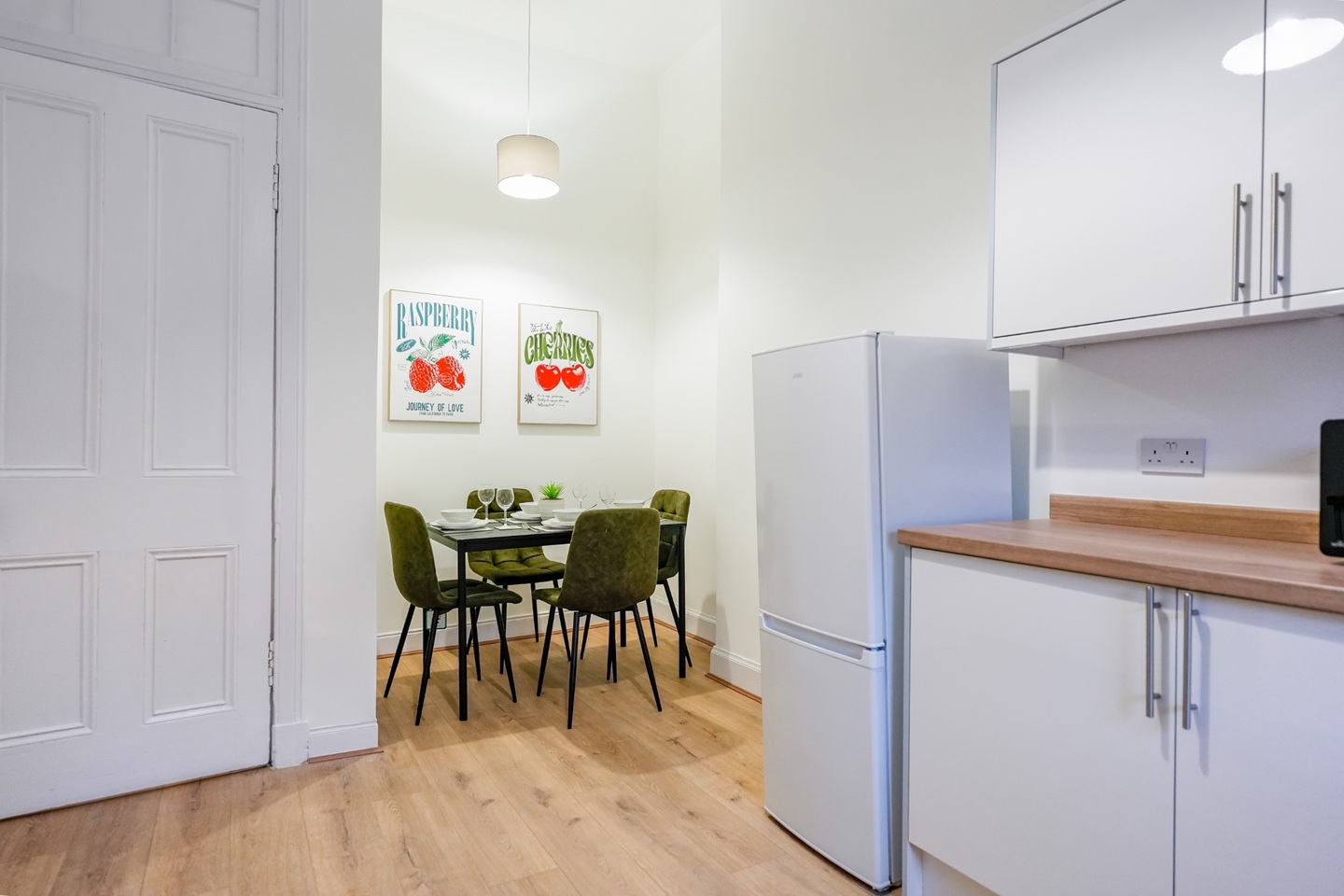 Additional image 9 of 2 Bed Flat, Cambridge St, G3, N1 7GU