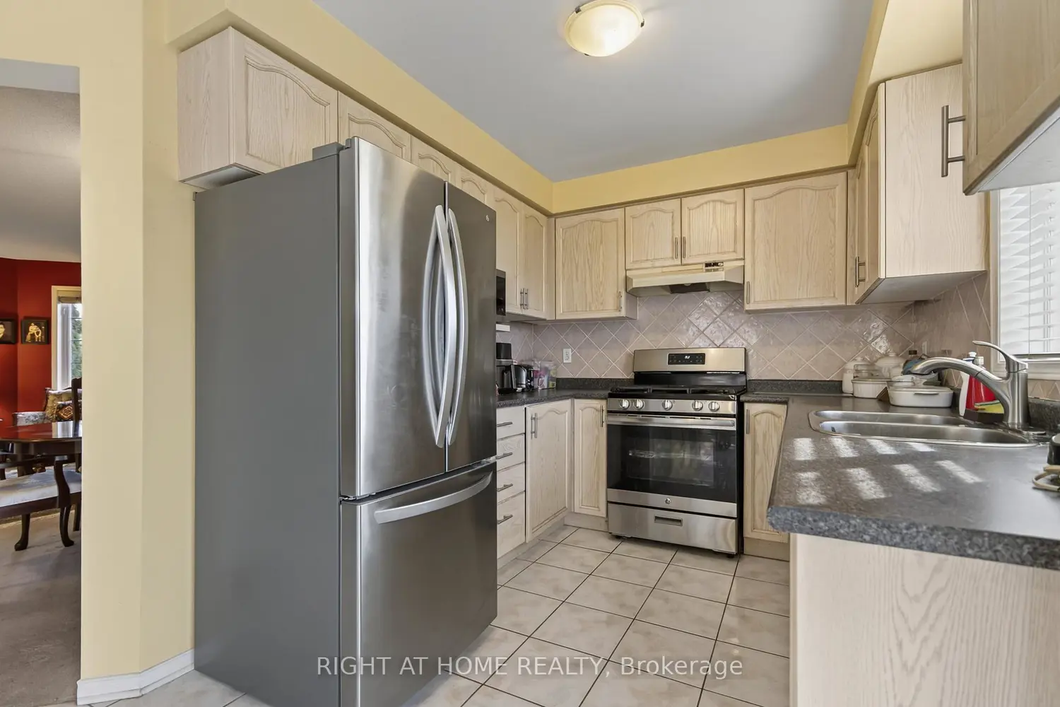 Additional image 4 of 1338 Vincent Crescent