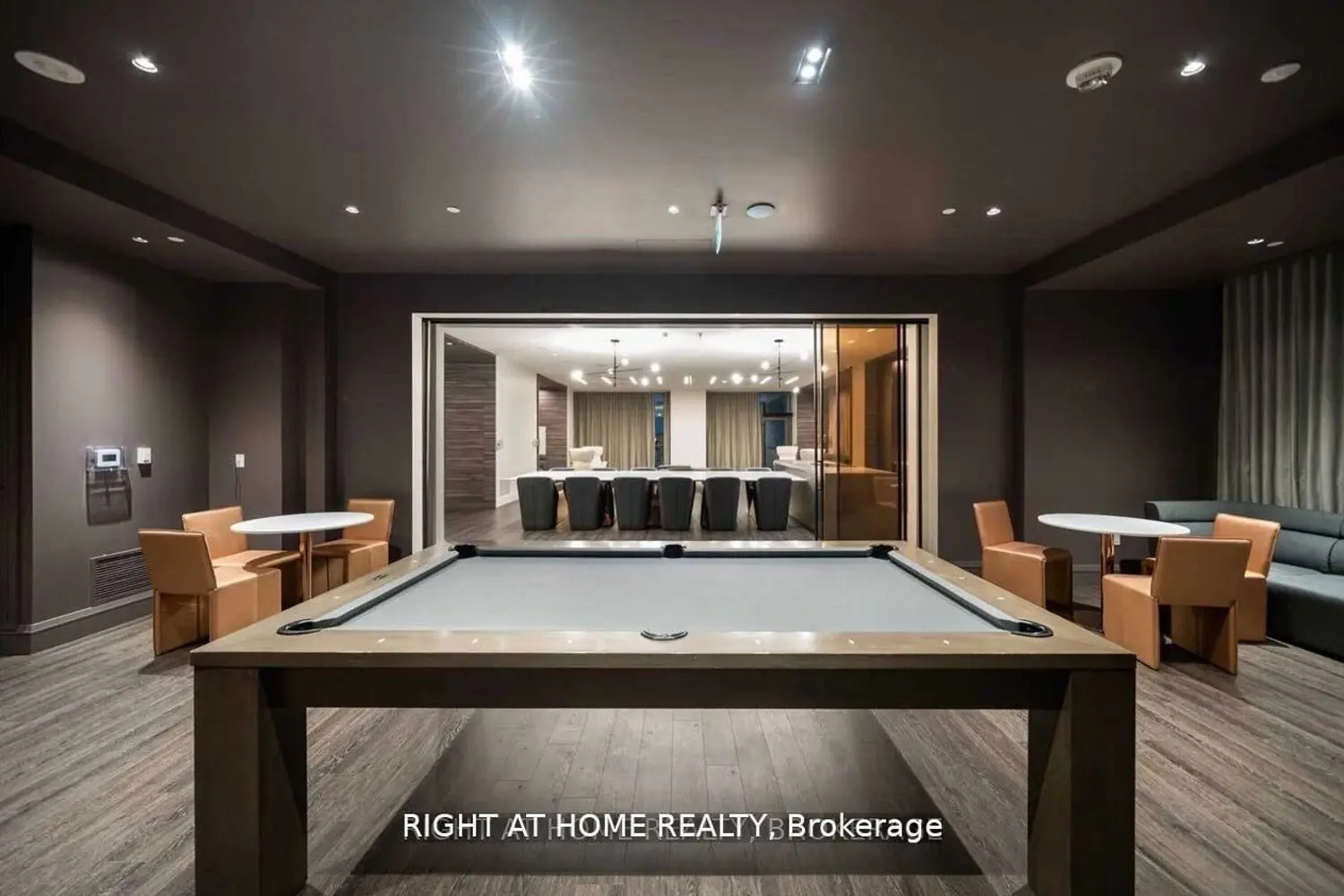 Additional image 17 of 39 Roehampton Avenue 1301